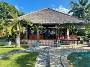 Waterfront Boutique Retreat Villa & Spa North Bali